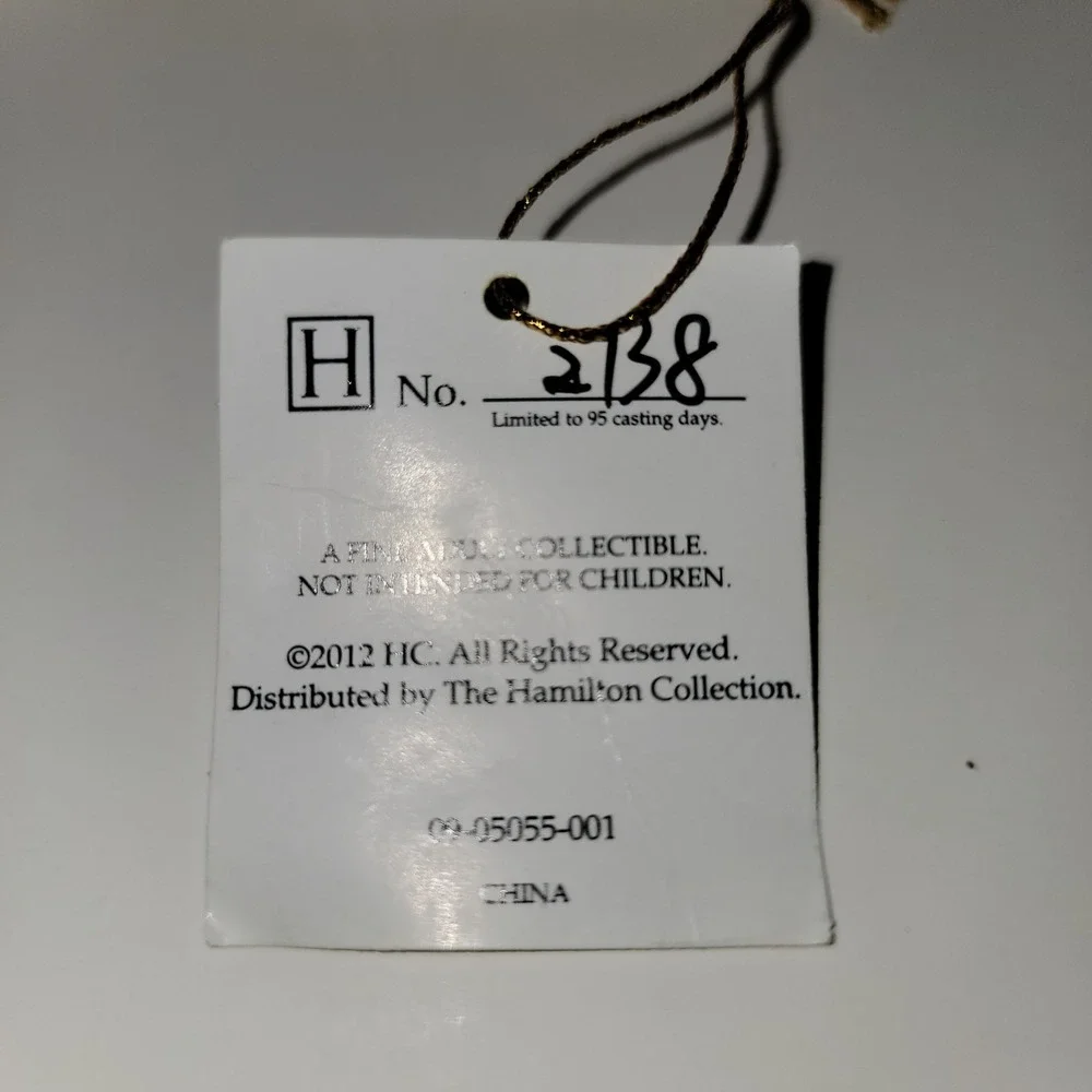 Hamilton Collection Figurine White Cat Floral White Cat Limited Edition #2/38